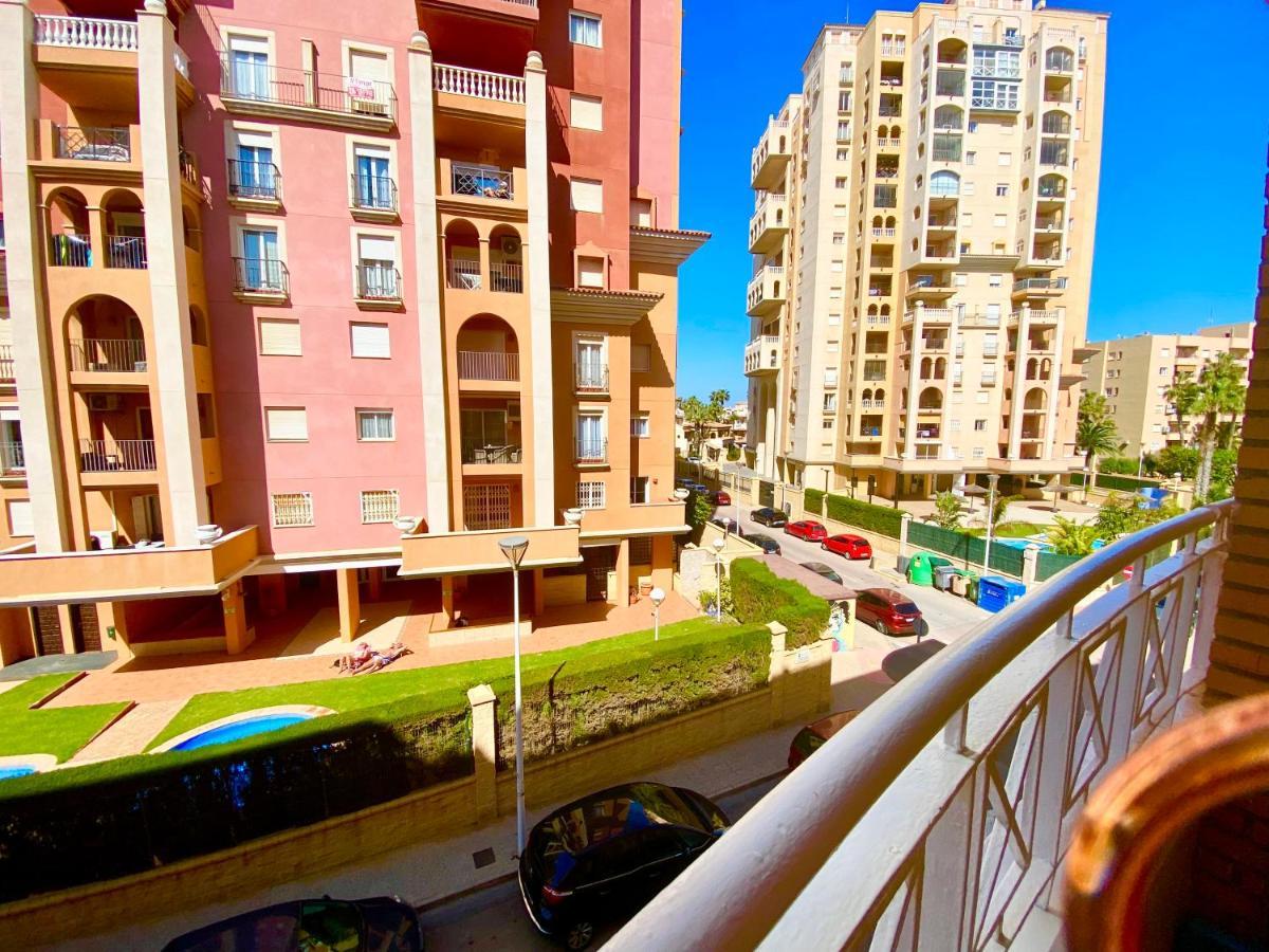 טורבייחה Beautiful Apartment Near Playa De Los Locos מראה חיצוני תמונה