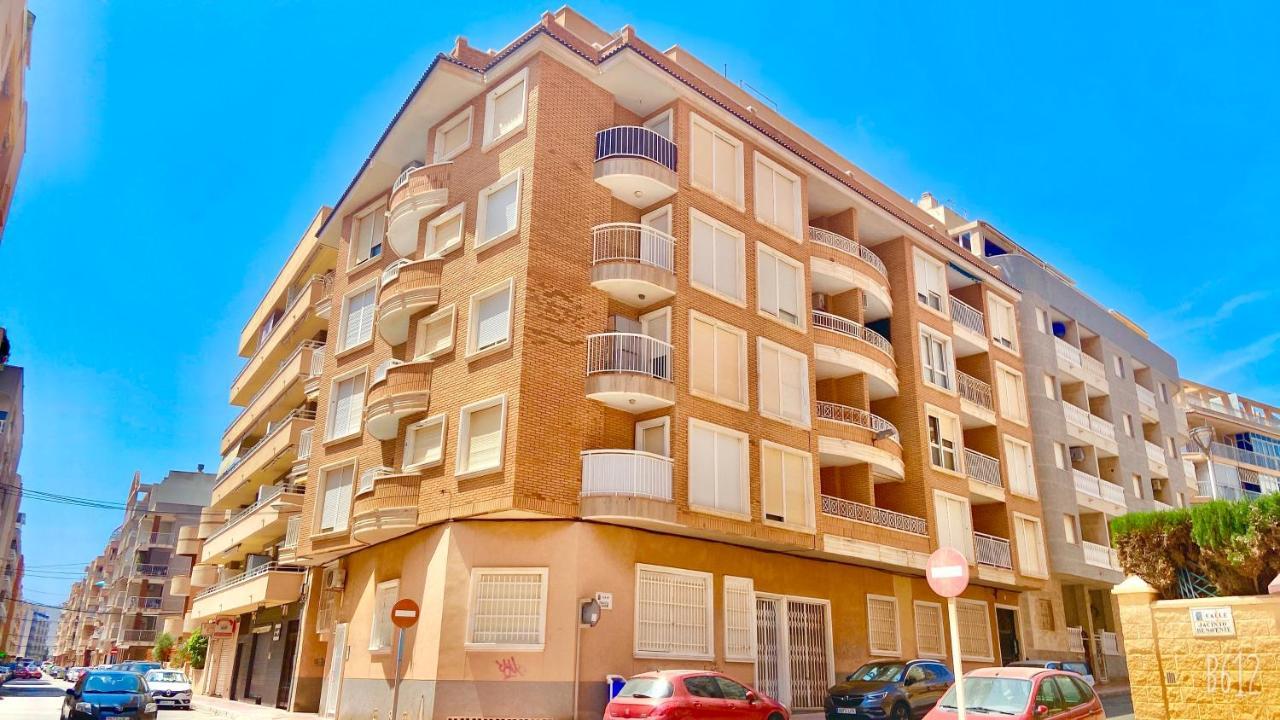 טורבייחה Beautiful Apartment Near Playa De Los Locos מראה חיצוני תמונה