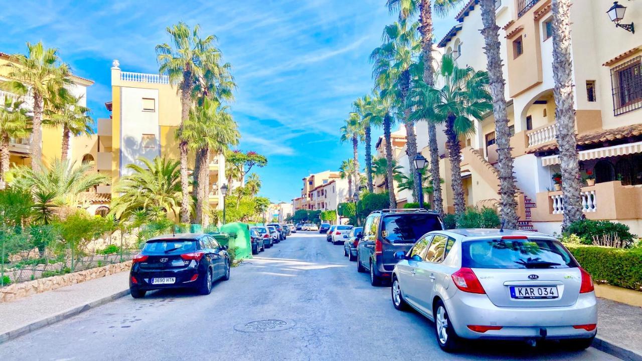 טורבייחה Beautiful Apartment Near Playa De Los Locos מראה חיצוני תמונה